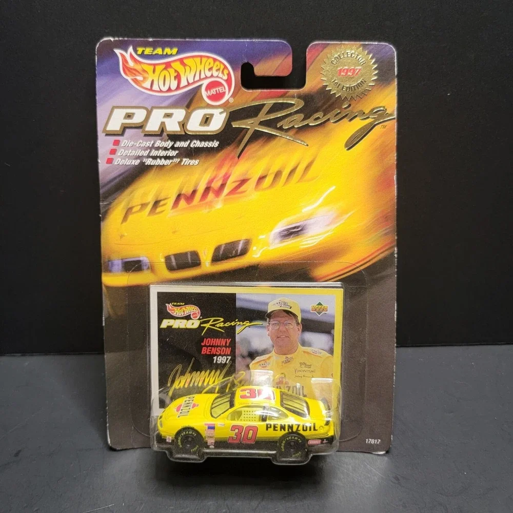 Team Hot Wheels 1997 Edition Nascar Pro Racing Car Pennzoil Johnny Benson w Card